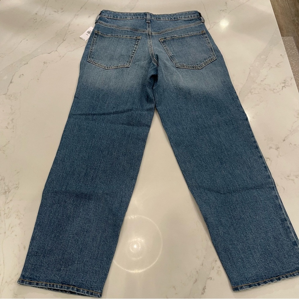 NWT Old Navy Women’s Relaxed Fit Jeans - Medium Blue - Picture 12 of 15